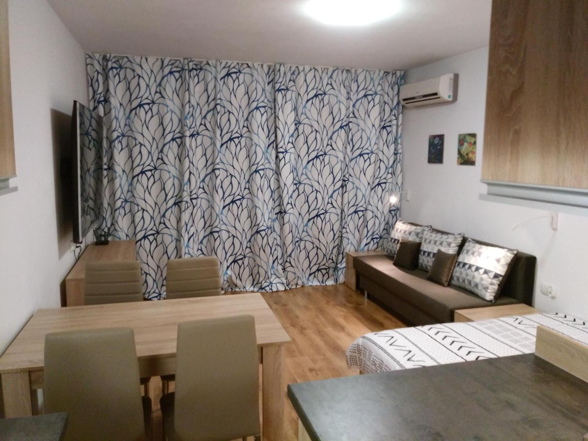 דירה Royal Palm Studio,